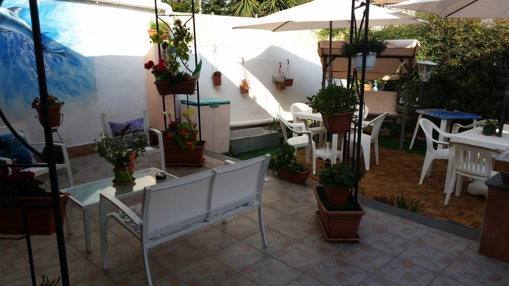 Beb I Delfini Di Casa Paola Bed & Breakfast Mascali Ngoại thất bức ảnh