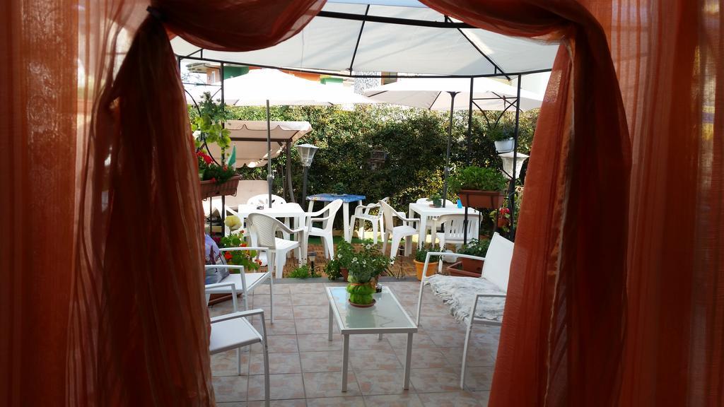 Beb I Delfini Di Casa Paola Bed & Breakfast Mascali Ngoại thất bức ảnh