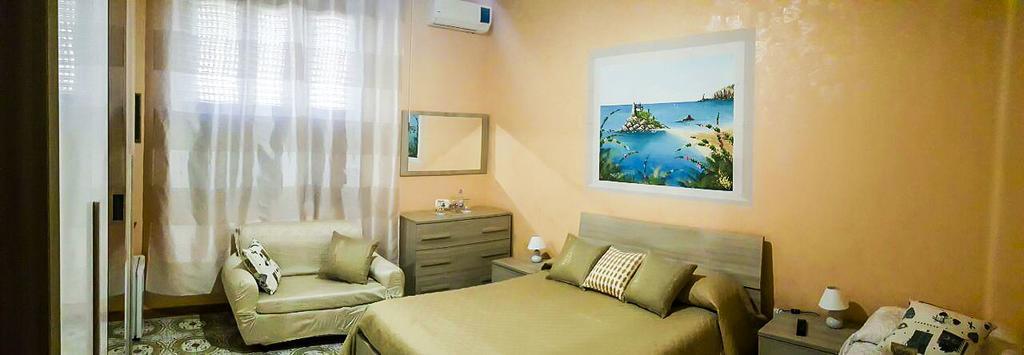 Beb I Delfini Di Casa Paola Bed & Breakfast Mascali Ngoại thất bức ảnh