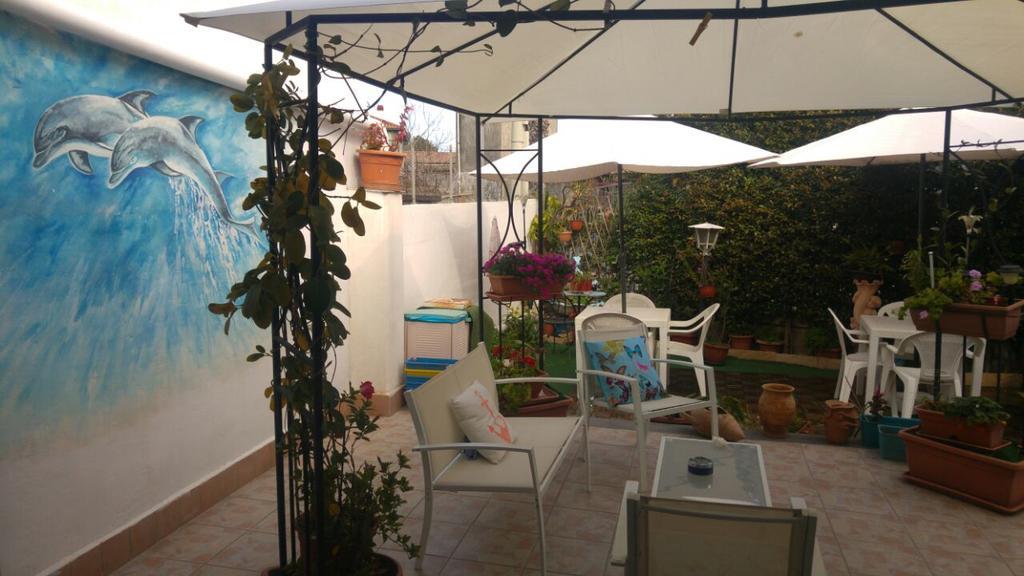 Beb I Delfini Di Casa Paola Bed & Breakfast Mascali Ngoại thất bức ảnh